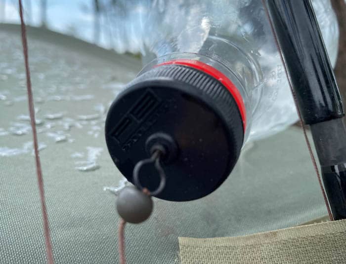 Buoy Big Eye Swivel Bottle Cap